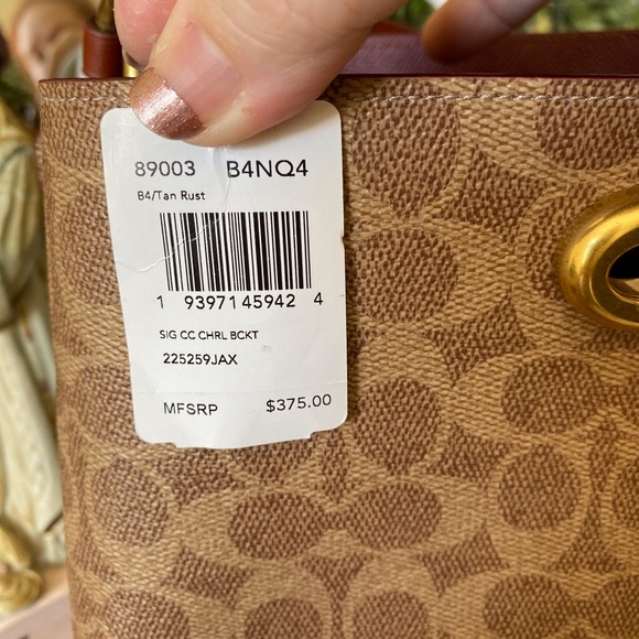 Coach Willow Bucket Bag NWT in Signature Canvas - Picture 7 of 7